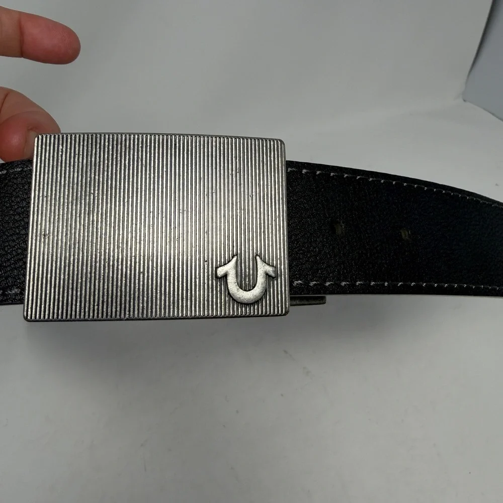True Religion Reversible Belt Mens 38 Black Brown Excellent Plaque Buckle Logo